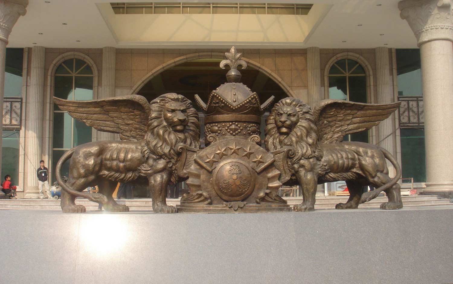 金果雕塑-廣東仕博雕塑藝術(shù)有限公司